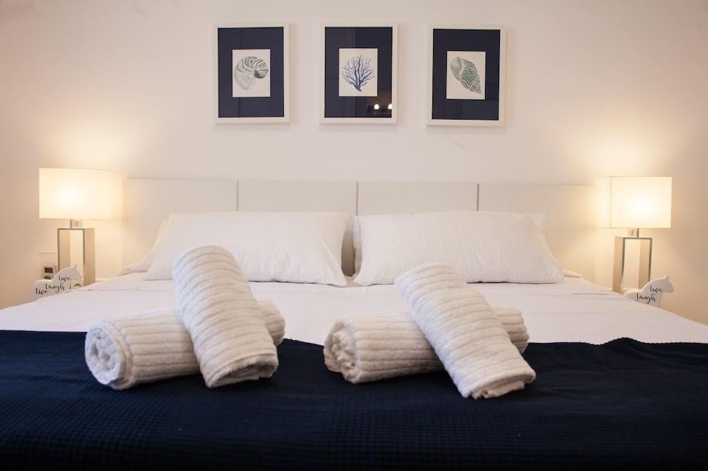 New Opening Villa Oasis Terramar Sitges Kültér fotó